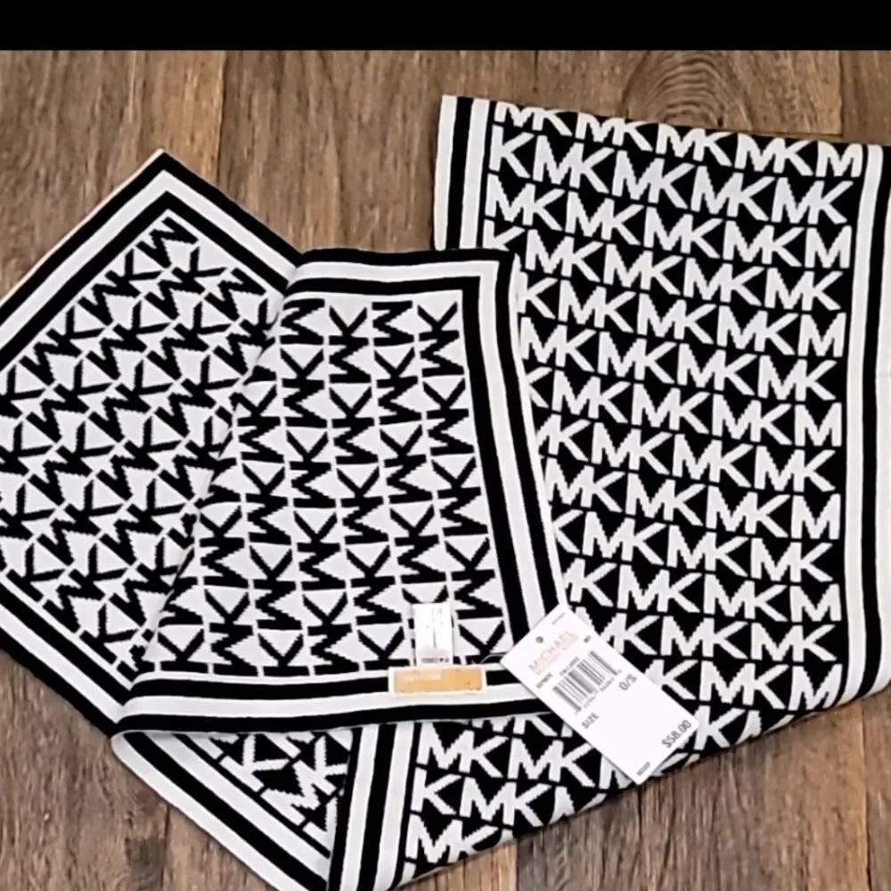 Michael Kors Bordered MK Logo Muffler‎ Scarf